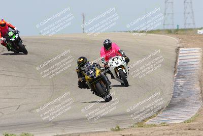 media/Apr-18-2022-Fun Track Dayz (Mon) [[c0fe044e02]]/Mock Race/2pm (Outside Grapevine)/